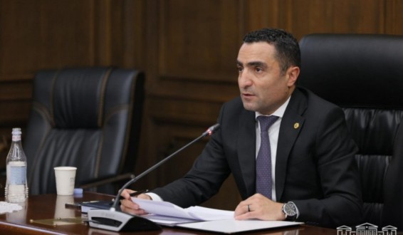 Այսօր, 15:55 ՀԾԿՀ-ն Ռոմանոս Պետրոսյանին նշանակել է ՀԷՑ-ի ժամանակավոր կառավարիչ