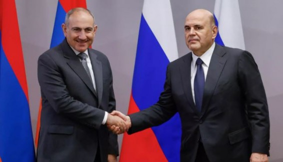 Михаил Мишустин и Никол Пашинян провели встречу на Алтае