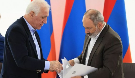С чем связана политическая активность президента Армении: СМИ пишут о поручении Пашиняна