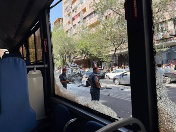 Տուժած 2 անձ հոսպիտալացվել է, մեկի առողջական վիճակը գնահատվում է ծանր