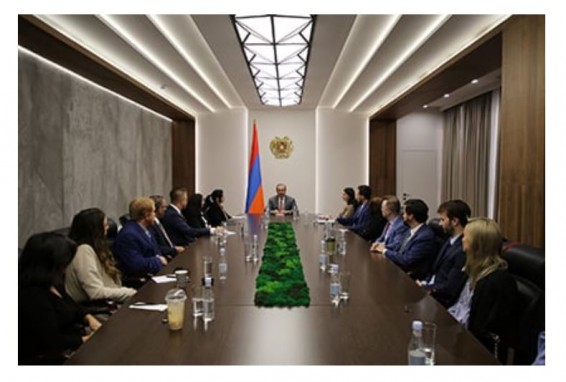 Секретарь СБ Армении ознакомил представителей союза «Save Armenia» с вашингтонскими договоренностями