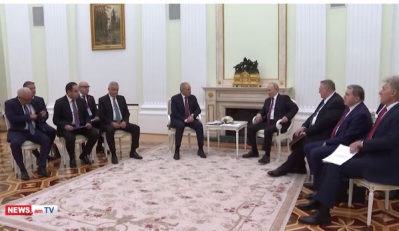 Путин встретился с Пашиняном в Кремле