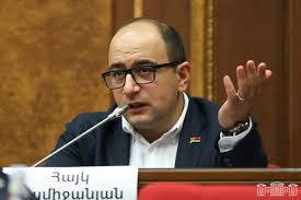 «Հարցեր չունեմ Փաշինյանին՝ թողնելով դրանք քննչական մարմիններին». Մամիջանյանին իրավունք չտրվեց ԵԽԽՎ-ում Փաշինյանին «հարցը» տալ