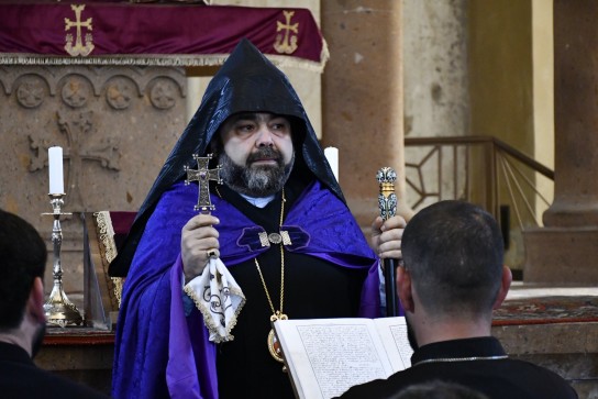 Արագածոտնի թեմի առաջնորդին ձերբակալել են