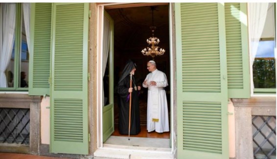 Известно, в каком армянском храме Стамбула пройдет молитва с участием Папы Льва XIV