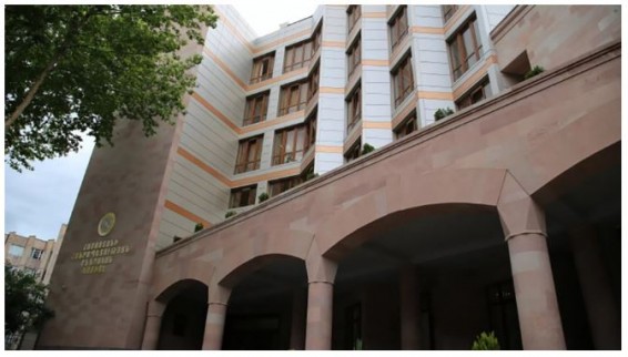 СК изучает материалы по делу о видео, в котором якобы фигурирует архиепископ Хачатрян