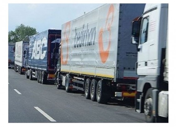 Грузия блокирует проезд азербайджанских грузов