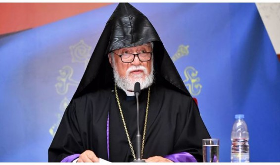 Католикос Арам I: призываю власти Армении не сеять семена раскола внутри Церкви
