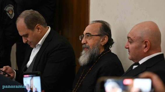 Իր արարքի համար մենք քանի՞ ճիպոտ պետք է օգտագործենք և ի՞նչ պարբերականությամբ. Միքայել Սրբազանի պաշտպանը՝ Ռուբեն Բաբայանին