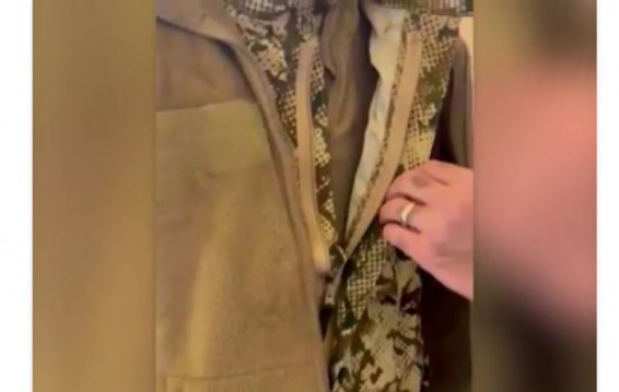 Министр обороны представил Пашиняну образцы новой формы для ВС Армении