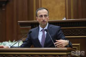 Бывший министр здравоохранения Армении не приемлет критики своих действий в период коронавируса