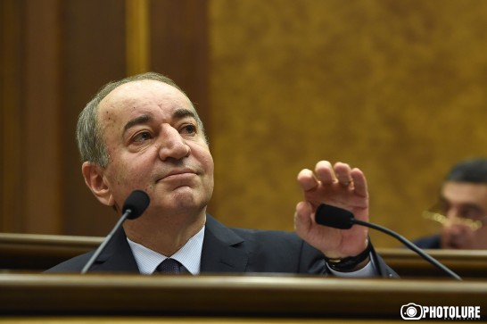 Մահացել է Երևանի նախկին քաղաքապետ Ռոբերտ Նազարյանը