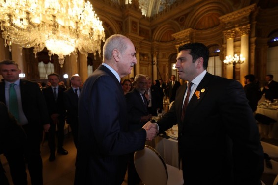 Ալեն Սիմոնյանը հանդիպել է Թուրքիայի խորհրդարանի՝ Ազգային մեծ ժողովի նախագահ Նուման Քուրթուլմուշի հետ