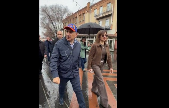 Աննա Հակոբյանը չպատասխանեց լրագրողների հարցերին