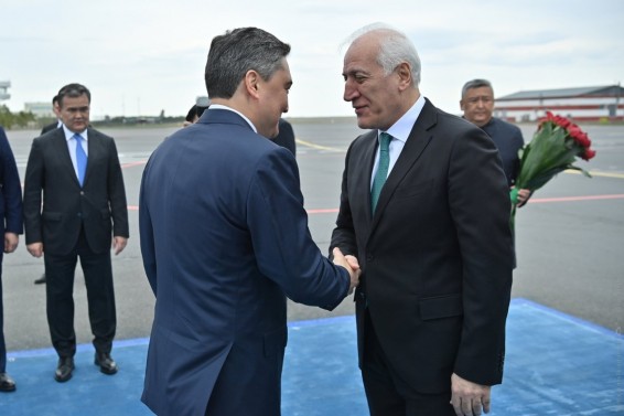 Վահագն Խաչատուրյանն աշխատանքային այցով ժամանել է Աստանա