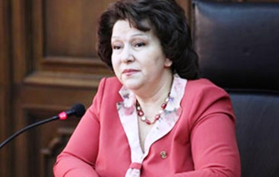 Այսքան ճղճիմություն, այսքան մանրություն ամոթ է.Հերմինե Նաղդալյան