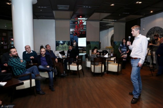 Յանդեքս քարտեզի օգնությամբ աշխարհի ցանկացած կետից կարելի է վիրտուալ զբոսնել Երևան քաղաքում