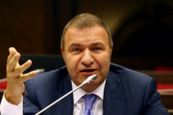 Տնտեսությունը մրսած է, իսկ դրան համարժեք դեղեր չեն նշանակվում. Միքայել Մելքումյան