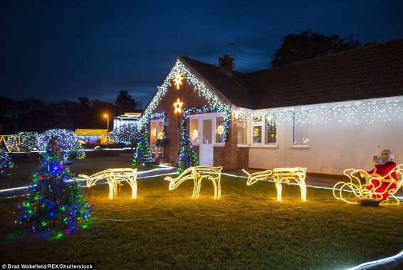 Photo. The Daily Mail-ը ցուցադրել է Մեծ Բրիտանիայի «ամենալավ զարդարված» փողոցը