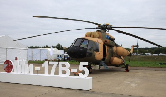 Военно-транспортные вертолеты России проводят учения в горах Армении