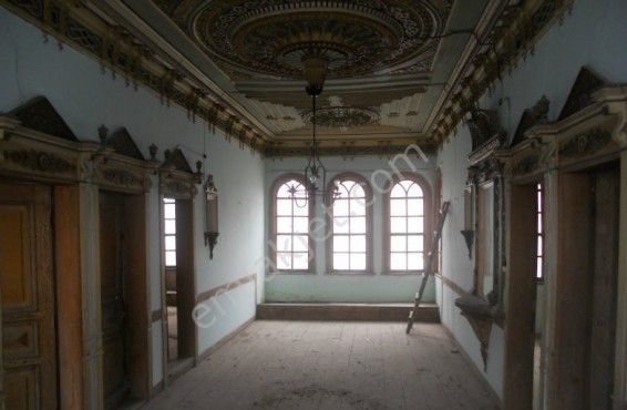 Թուրքիայում պատմական հայկական իջևանատան այժմյան տերերը հանել են այն վաճառքի 150 000 դոլարով