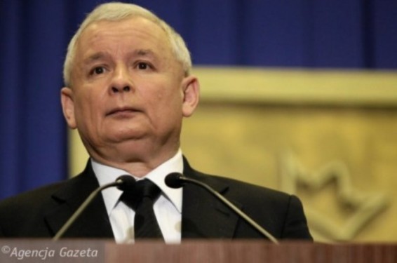 Լեհաստանում իշխող կուսակցության ղեկավարին հաջողվել է դուրս գալ ցուցարարների կողմից շրջափակված խորհրդարանի շենքից