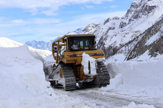 Ստեփանծմինդա-Լարս ավտոճանապարհը բաց է թեթև մարդատար ավտոմեքենաների համար