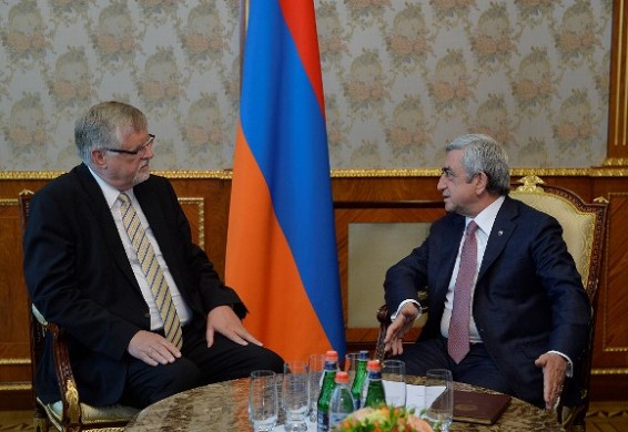 Photo. Նախագահն ընդունել է հարավային կովկասի եվ վրաստանի ճգնաժամի հարցերով եմ հատուկ ներկայացուցիչ հերբերտ զալբերին