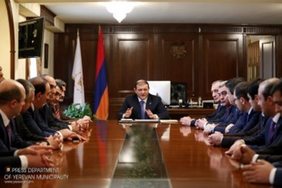 Տարոն Մարգարյանը հանձնարարել է վերահսկել տոնական օրերին համապատասխան ծառայությունների աշխատանքների պատշաճ կազմակերպումը