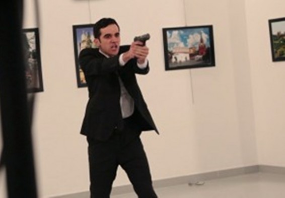 Անկարայում ՌԴ դեսպանի սպանության գործով ձերբակալվել է մեկ ոստիկան և ցուցահանդեսի կազմակերպիչը