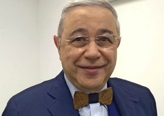 Եվգենի Պետրոսյանին դատի են տվել հարևանուհու բնակարանը հեղեղելու պատճառով