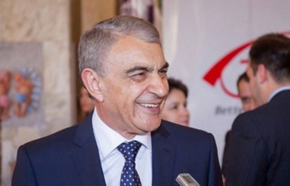 Ո՞վ է հովանավորում Արա Բաբլոյանին