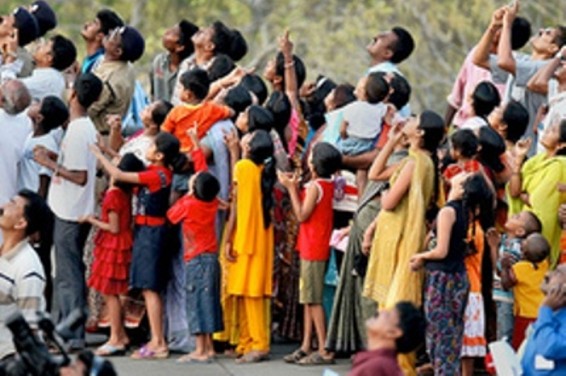 Ալաբամայում Մարդի Գրա շքերթի ժամանակ ավտոմեքենան մխրճվել է մարդկանց բազմության մեջ