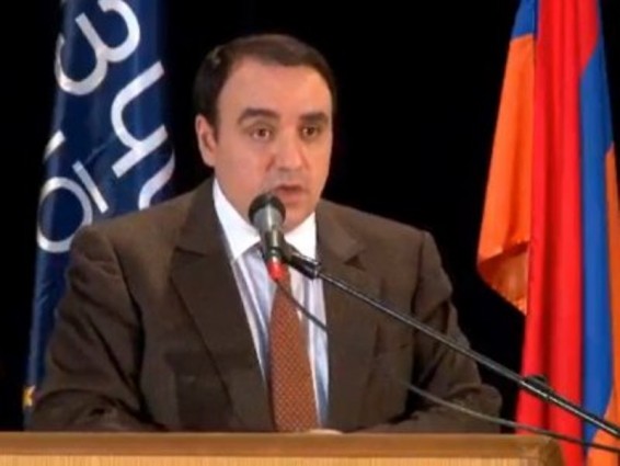 Արթուր Բաղդասարյանն ընտրողներին առաջարկել է գիտակցության մեջ հեղափոխություն անել եւ «ճիշտ ընտրություն» կատարել