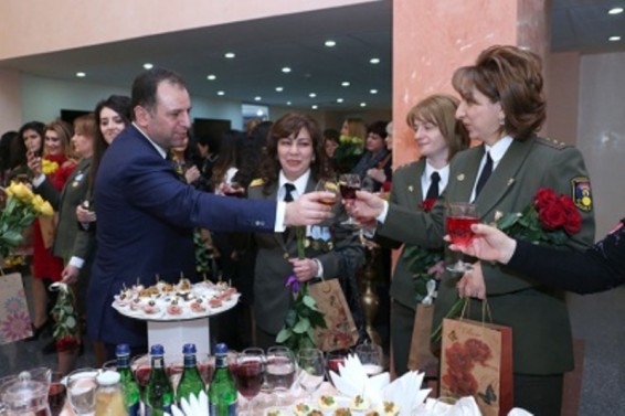 ՊՆ վարչական համալիրում տեղի է ունեցել Կանանց միջազգային օրվան նվիրված միջոցառում