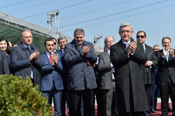 Նախագահը ներկա է գտնվել Երևանի նոր ՋԷԿ-ի հիմնարկեքի արարողությանը