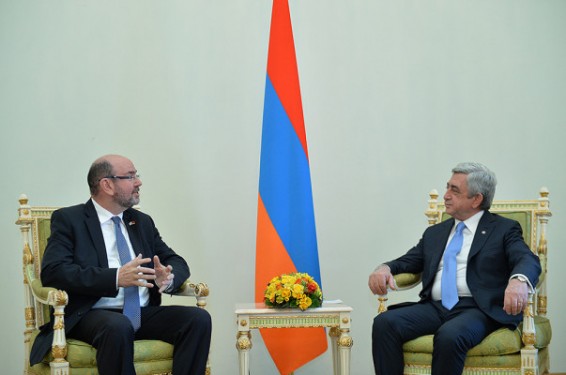 Նախագահին հավատարմագրերն է հանձնել Հայաստանում Իսրայելի նորանշանակ դեսպանը