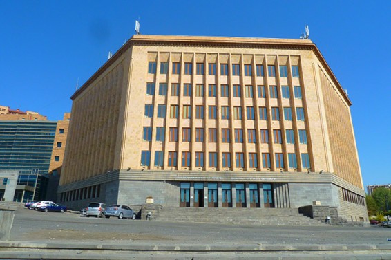 Армянские губернаторы пройдут обучение в Американском университете Армении