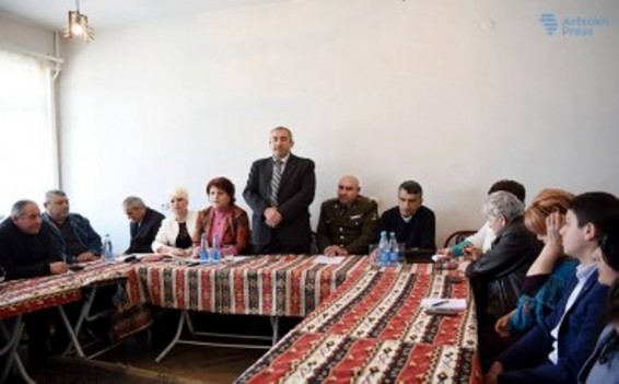 Ստեփանակերտում կայացել է «Ազգ, բանակ, ընտանիք» թեմայով քննարկում