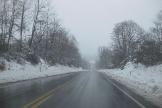 Մերկասառույց ու մառախուղ. Հայաստանի 3 մարզերում եւ Արցախում ձյուն է տեղում