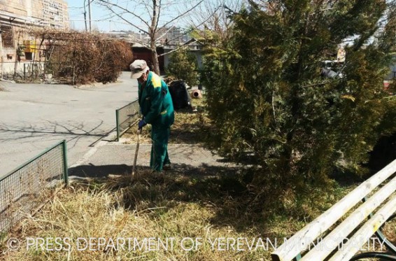 Մայրաքաղաքում սանմաքրման աշխատանքներ են սկսվել՝ համաքաղաքային ծառատունկին և շաբաթօրյակին ընդառաջ