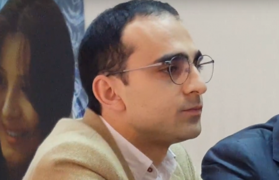 «Ելք»-ը Փոստանջյանին երեք առաջարկ է արել