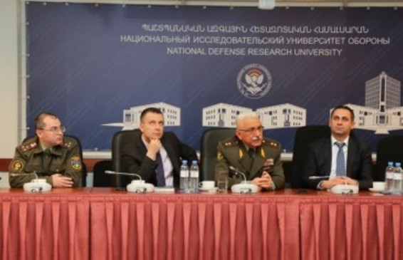 ՀՀ ԶՈՒ գլխավոր շտաբի պետն այցելել է մի շարք զորամասեր