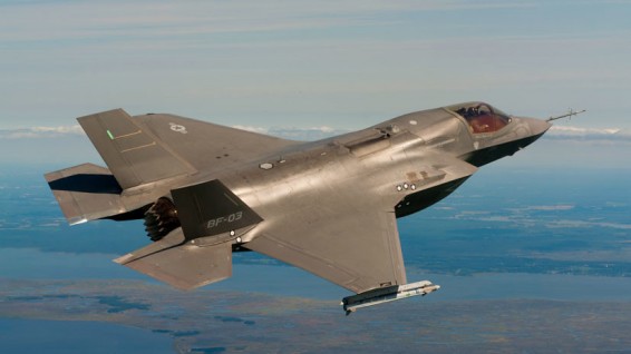 Прикладная эскадрилья: зачем США перебросили в Европу истребители F-35