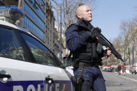 Ֆրանսիայում 2 մարդ է ձերբակալվել նախընտրական քարոզարշավի ժամանակ ահաբեկչություն նախապատրաստելու կասկածանքով