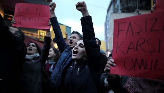 В Турции в среду рассмотрят заявление оппозиции по итогам референдума