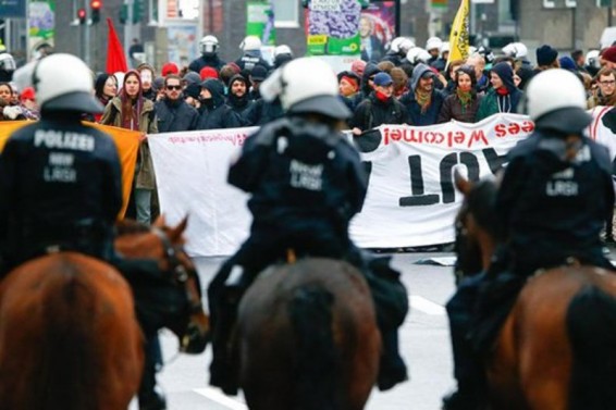 Ցույցեր Քյոլնում. կան տուժած ոստիկաններ