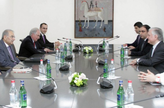 ՀՀ արտգործնախարարն ընդունել է «Տավիթյան» հիմնադրամի պատվիրակությունը