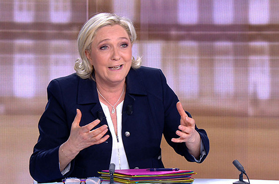 Լե Պենի ուղղությամբ ձվեր են նետել ու սուլել Բրետան մեկնելիս