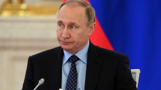 Путин впервые публично затронул ситуацию с правами геев в Чечне